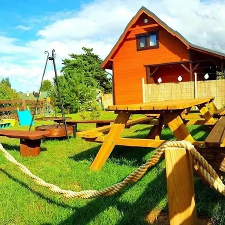 Gemuetliches Ferienhaus In Mit Privater Terrasse * Junoszyno